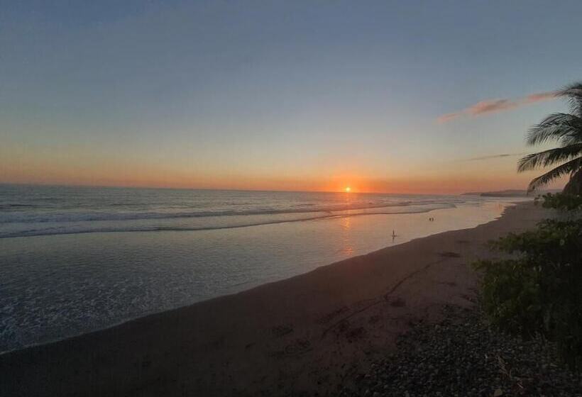 پانسیون Hostal Club Mochilero