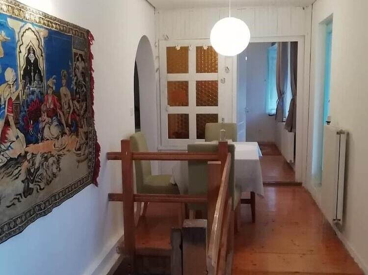 膳宿费 Mákvirág Ház