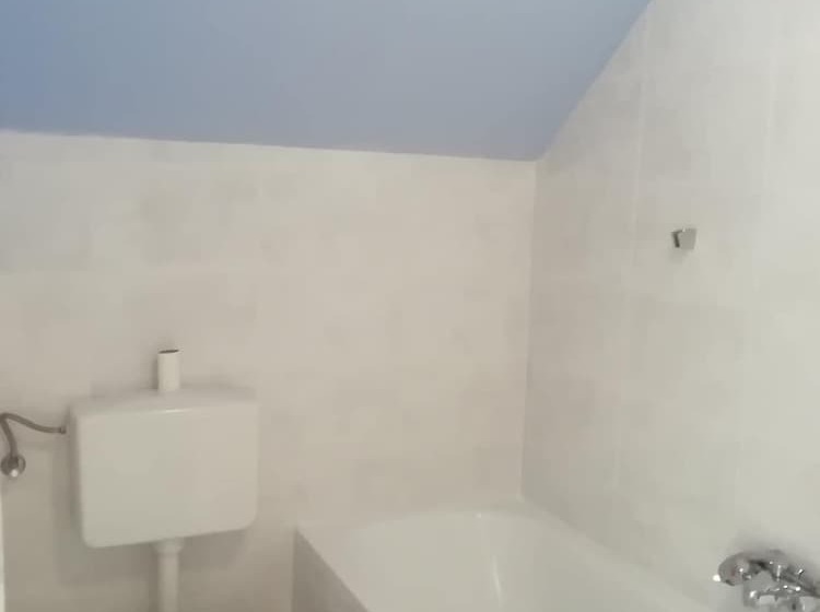 膳宿费 Mákvirág Ház