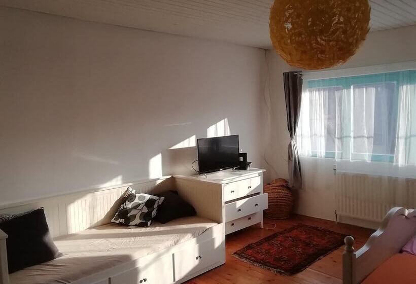 膳宿费 Mákvirág Ház