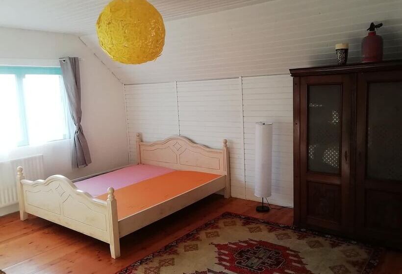 膳宿费 Mákvirág Ház