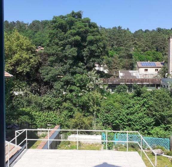 膳宿费 Mákvirág Ház