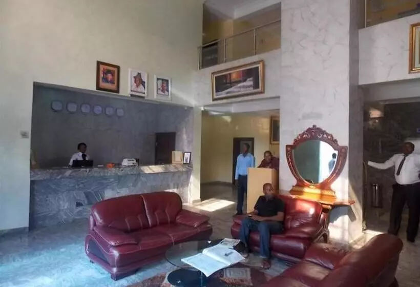 پانسیون Room In Apartment   Ayalla Hotel Suites Yenogoa Royal Room