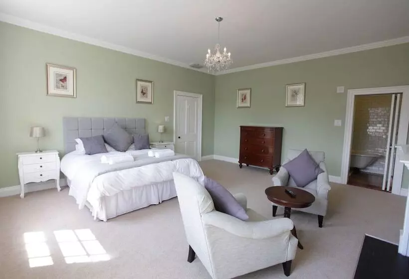 پانسیون Thistlebank Townhouse