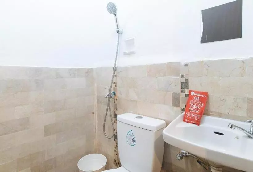 Hotelli Reddoorz At V Cloud Hills Near De La Salle Dasmarinas Cavite