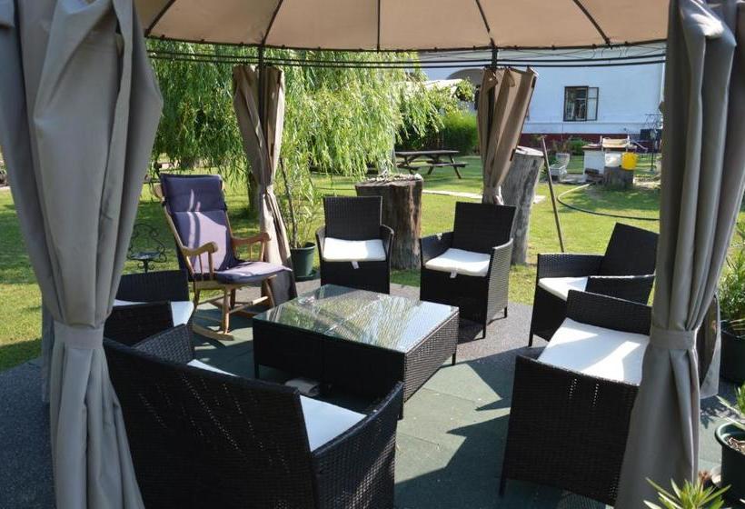 Bed and Breakfast Régi Csárda és Panzió