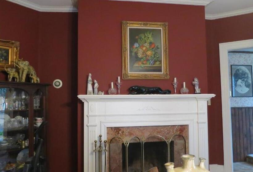 Bernard Gray Hall Bed And Breakfast