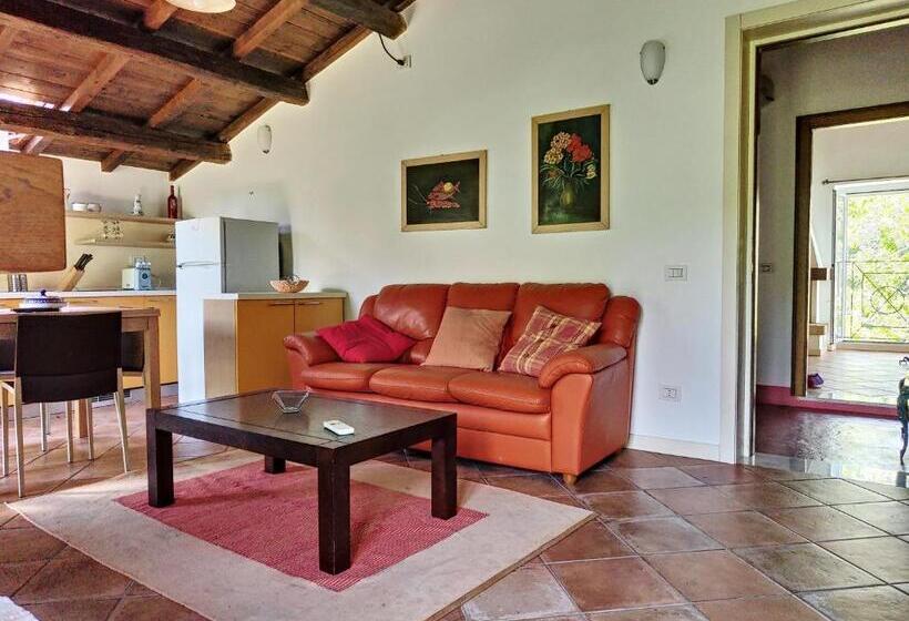 هتل Agriturismo La Casa Del Vecchio Mulino