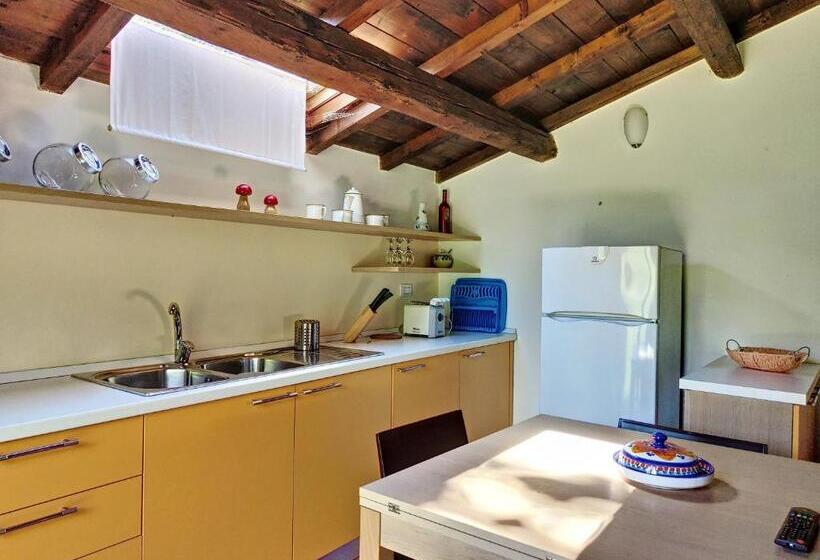 هتل Agriturismo La Casa Del Vecchio Mulino