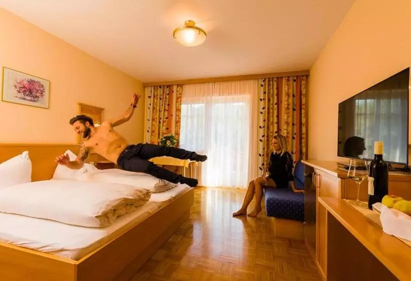 Gasthof Hotel Schmied
