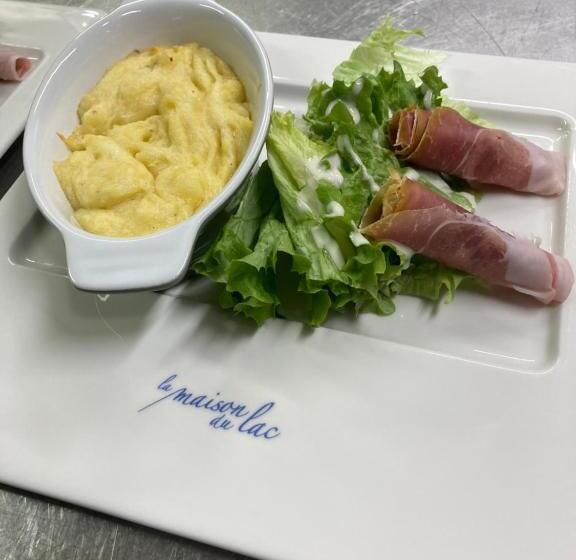 Отель La Maison Du Lac