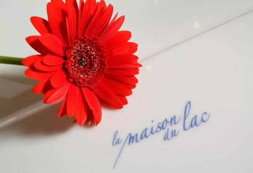 Hotelli La Maison Du Lac