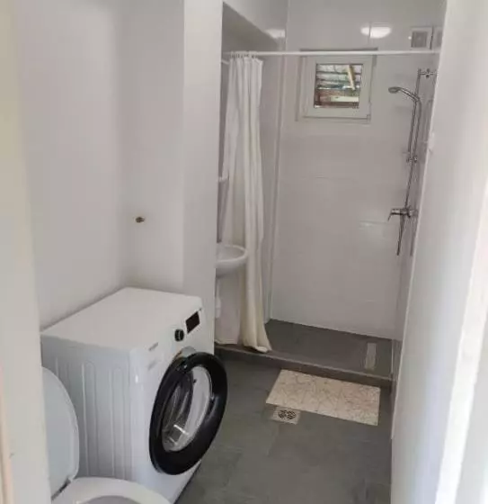پانسیون Emese Apartman