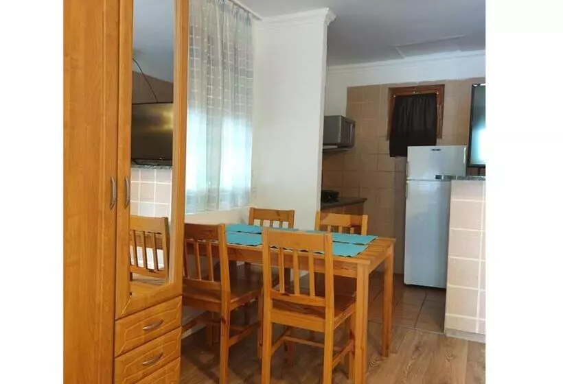 پانسیون Emese Apartman