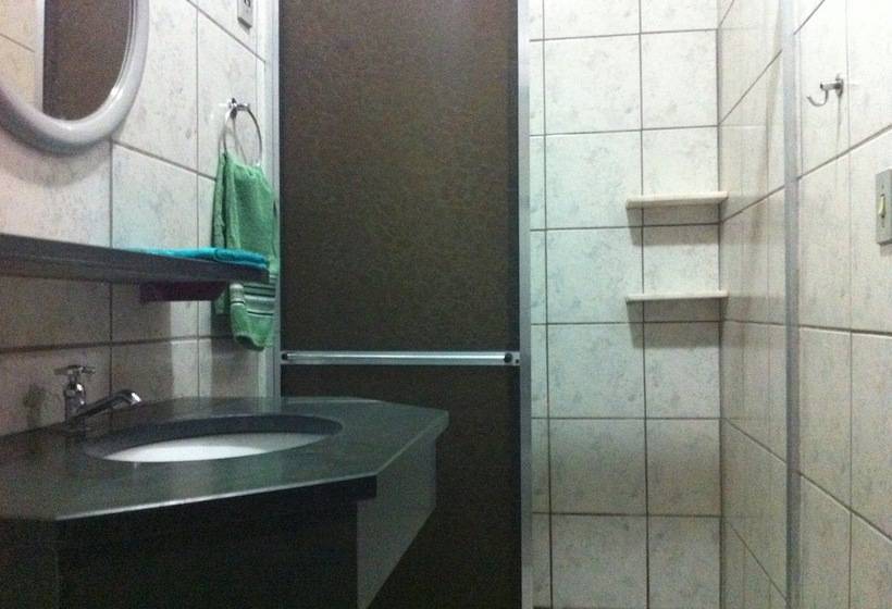 ペンション Pousada E Camping Rupestre