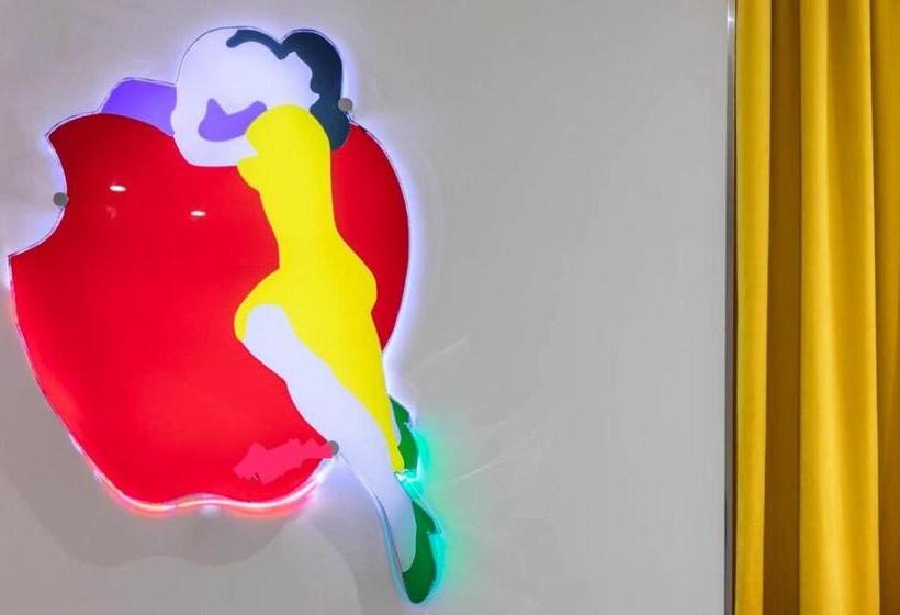 تختخواب و صبحانه Governo Vecchio Guesthouse Navona