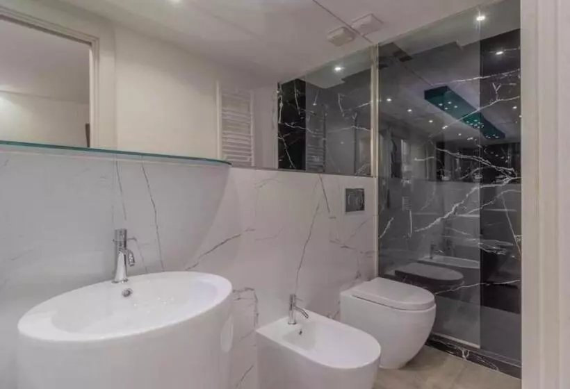 تختخواب و صبحانه Governo Vecchio Guesthouse Navona