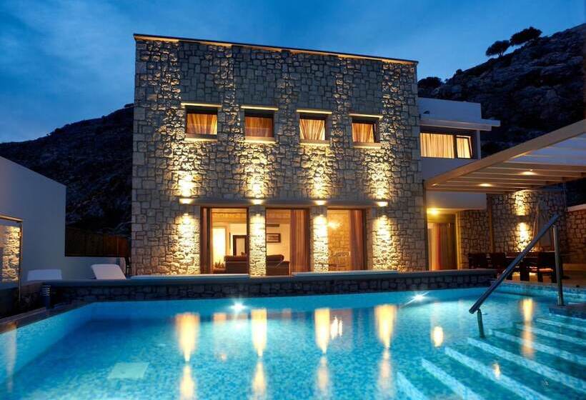Blue Dream Luxury Villas