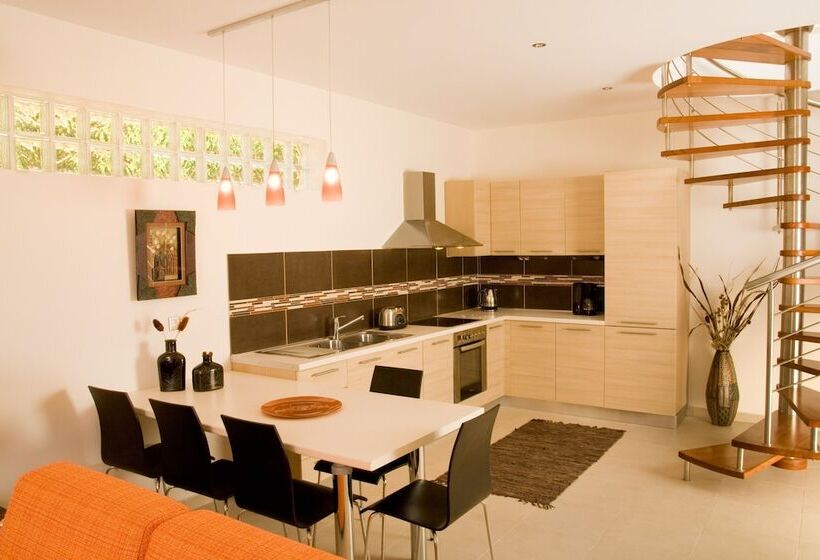 Blue Dream Luxury Villas