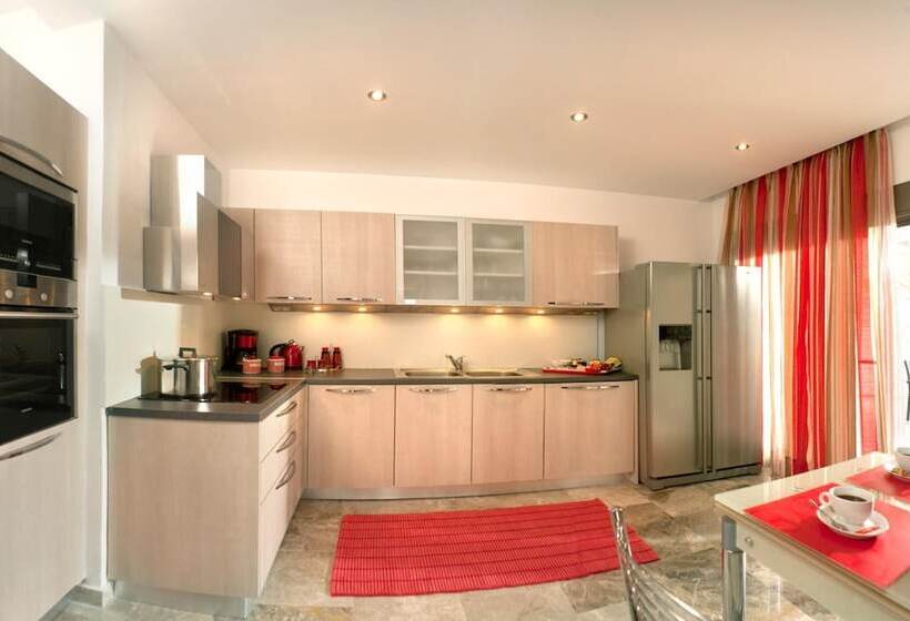 Blue Dream Luxury Villas