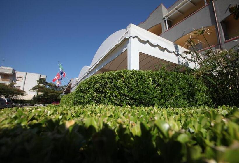 בית מלון כפרי Acquario