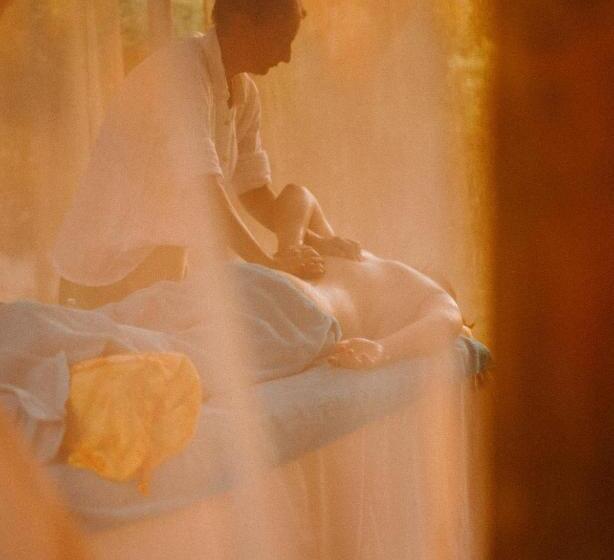 호텔 Apollo Resort Art