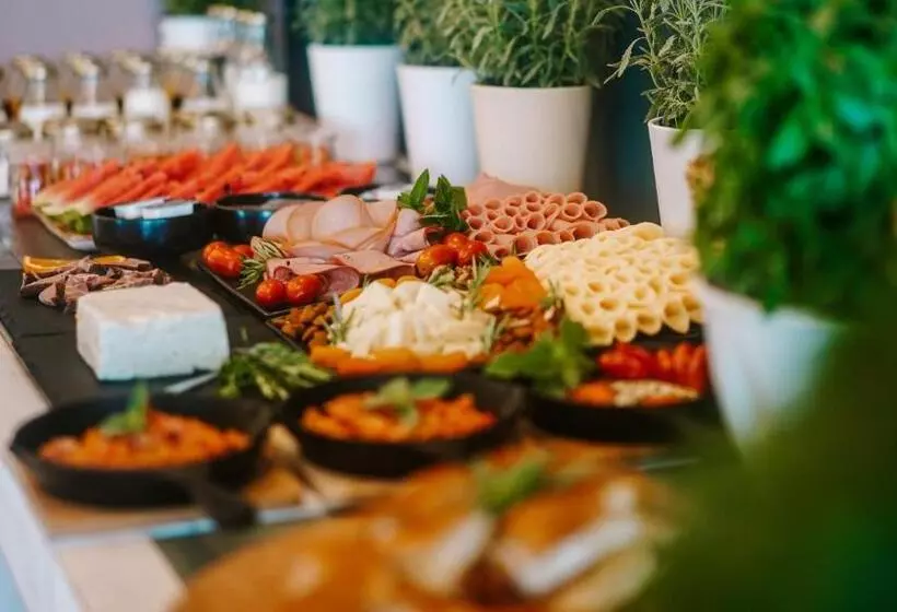 בית מלון כפרי Apollo Resort Art