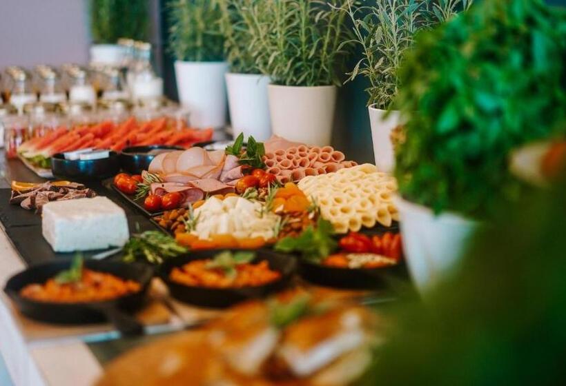 호텔 Apollo Resort Art