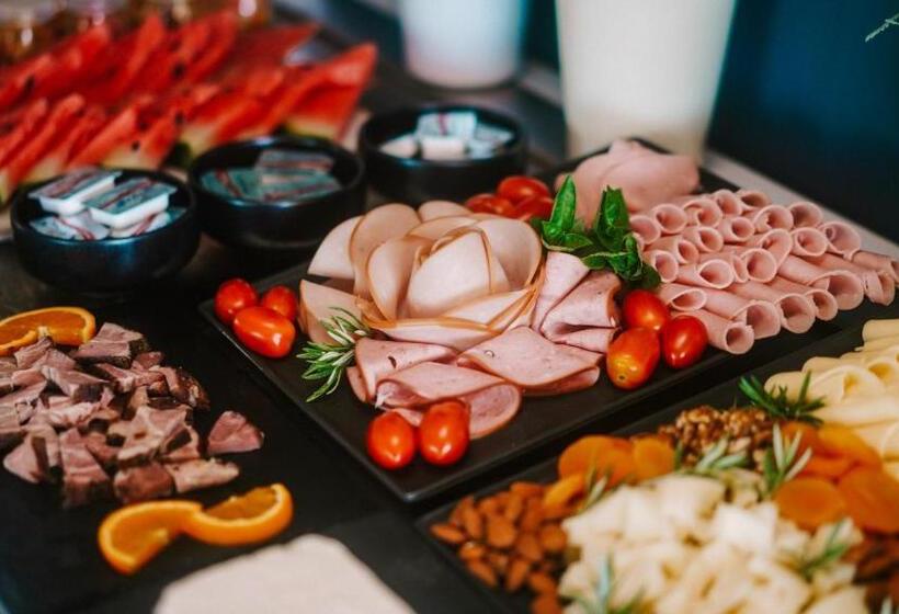 호텔 Apollo Resort Art