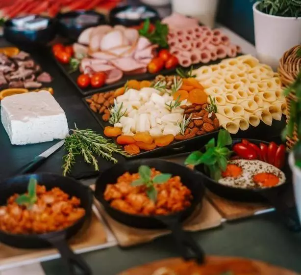 בית מלון כפרי Apollo Resort Art