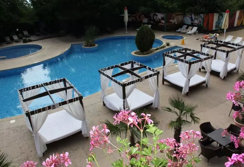 فندق Apollo Spa Resort   Ultra All Inclusive, Indoor And Outdoor Pools & Free Beach