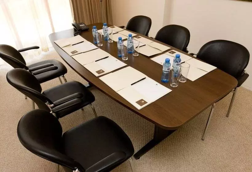 فندق Apollo Spa Resort   Ultra All Inclusive, Indoor And Outdoor Pools & Free Beach