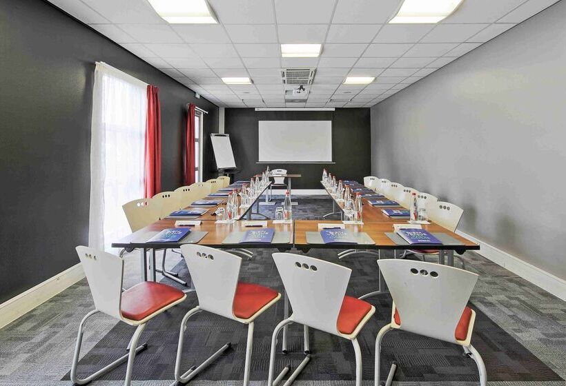 فندق Campanile Roissy  Aeroport Cdg  Le Mesnil Amelot