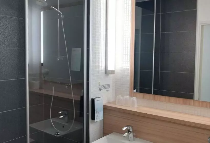 ホテル Campanile Roissy Aeroport Cdg Le Mesnil Amelot