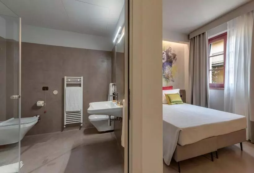 Отель & Restaurant Casolare Le Terre Rosse