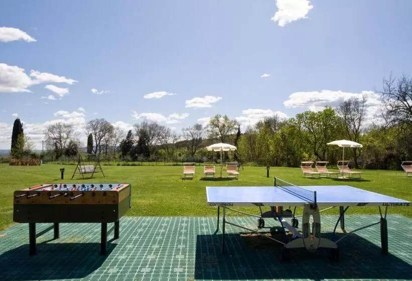 Отель & Restaurant Casolare Le Terre Rosse