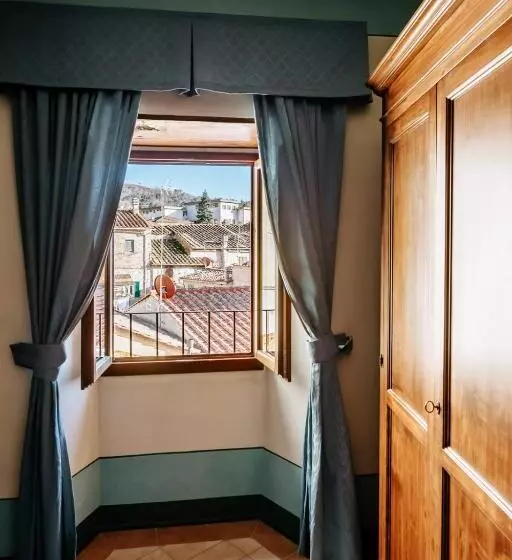 Отель Dimora Casa Eugenia