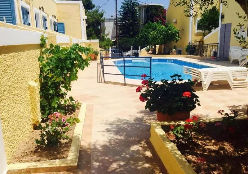 ホテル Esperides Maisonettes Apartments