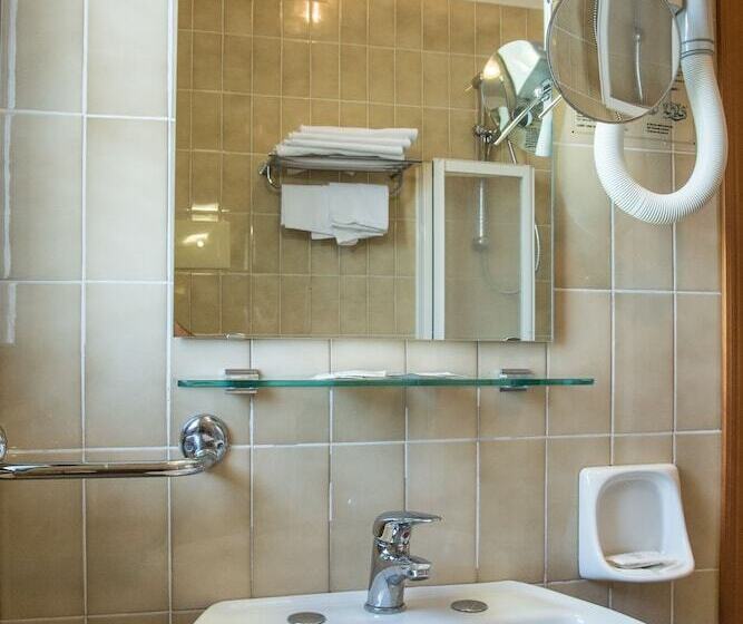 ホテル Genzianella