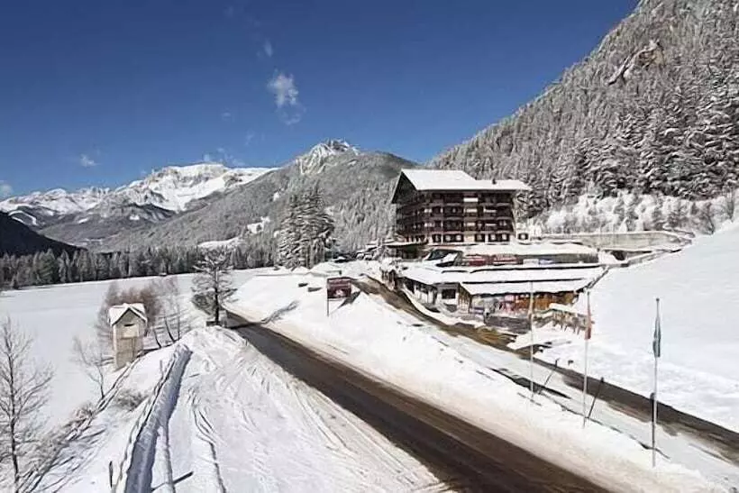 酒店 Il Caminetto Sport