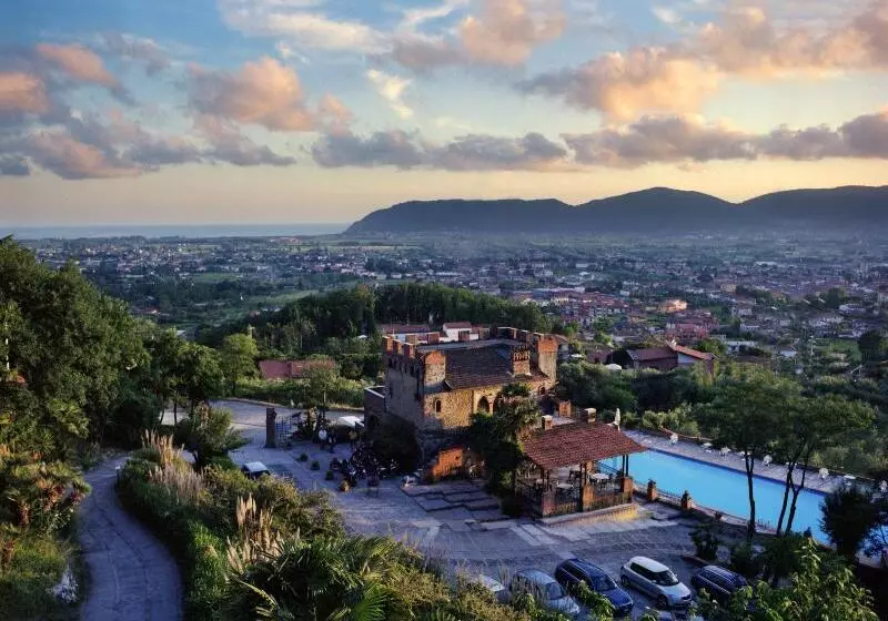 هتل Ippotur Medieval Resort