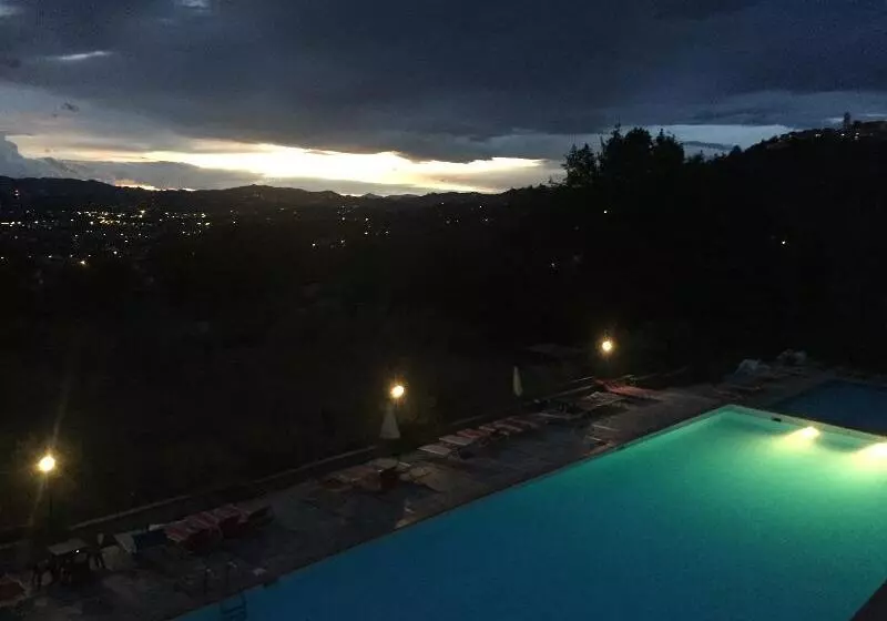 هتل Ippotur Medieval Resort