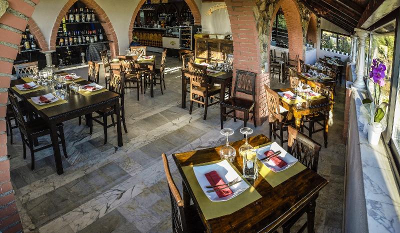 فندق Ippotur Medieval Resort