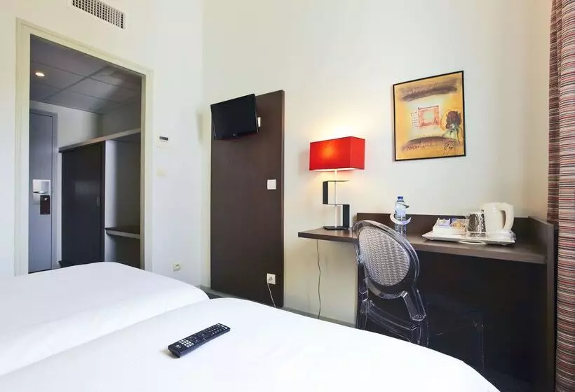 ホテル Hôtel Kyriad La Rochelle Centre Ville