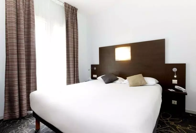 ホテル Hôtel Kyriad La Rochelle Centre Ville