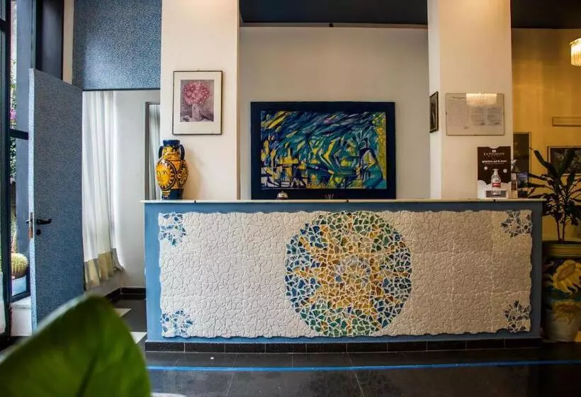 Szálloda La Piramide