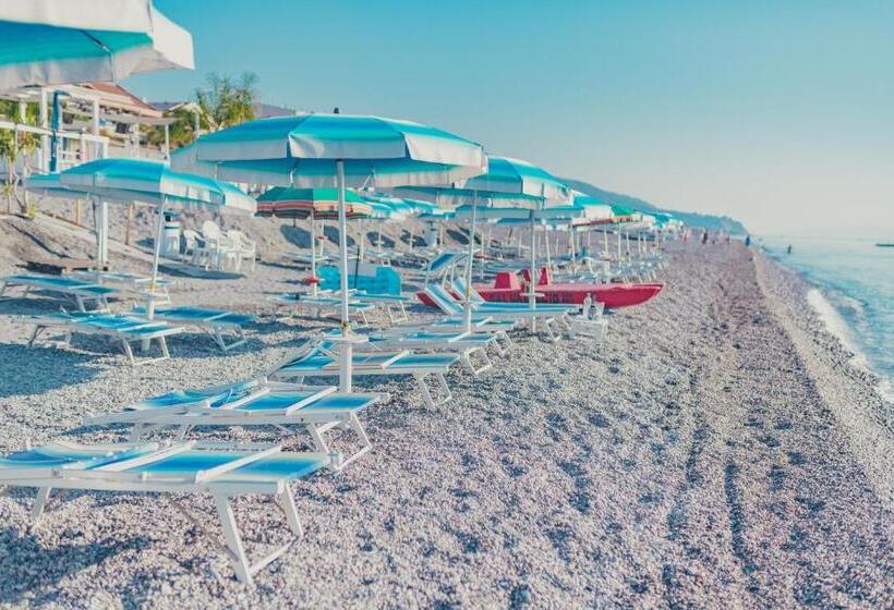 فندق La Piramide