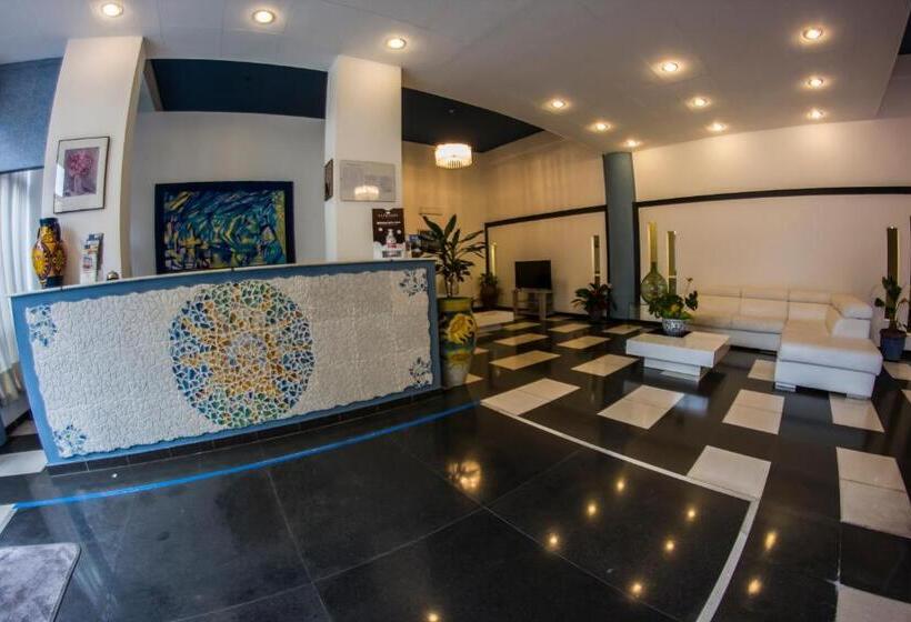 فندق La Piramide