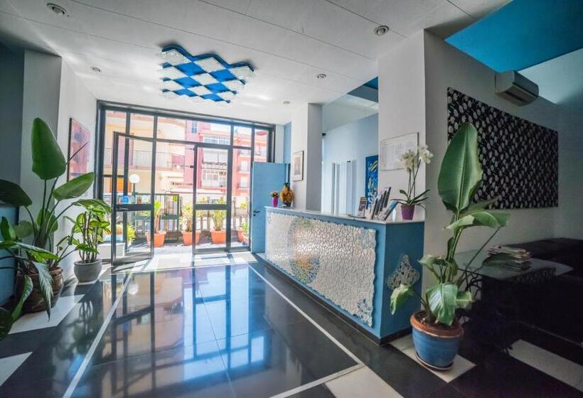 فندق La Piramide