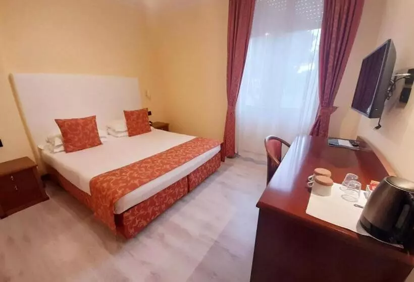 هتل Lido International